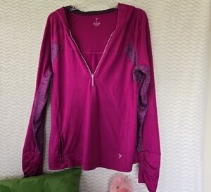 Women's Old Navy Magenta Atheletic Half-Zip Top